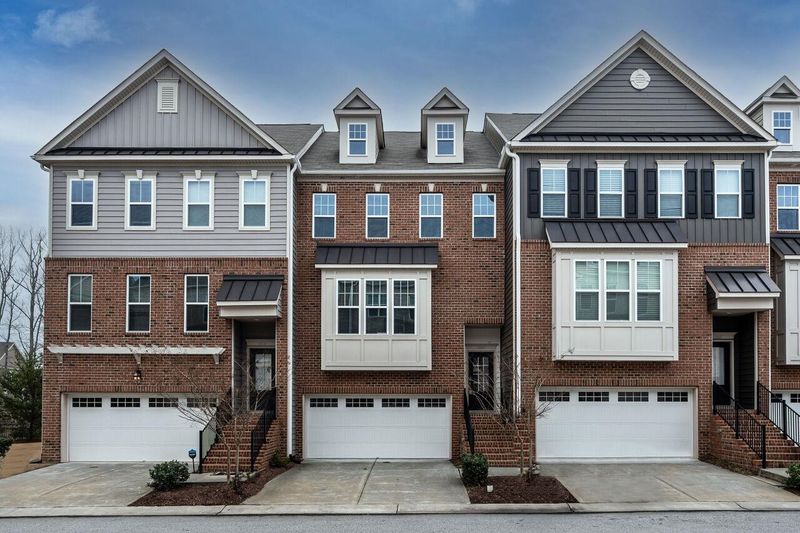 4008 Robious Ct, Cary, NC 27519