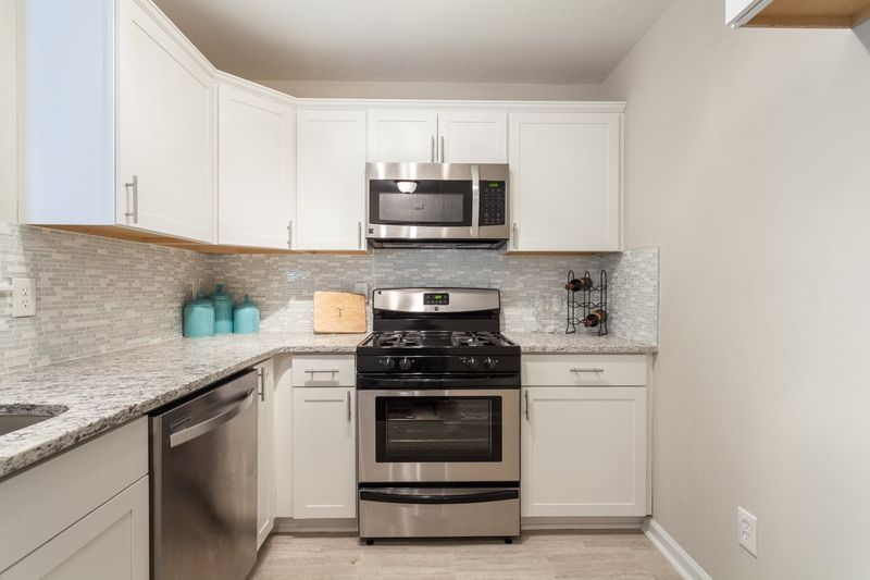 4008 Sudbury Rd, Durham, NC 27704