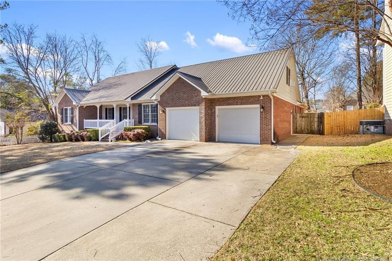 4009 Bankside Dr, Fayetteville, NC 28311