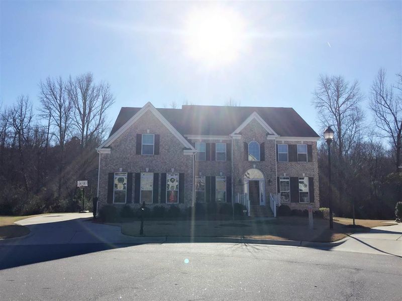 4009 Castlemaine Ct, Cary, NC 27519