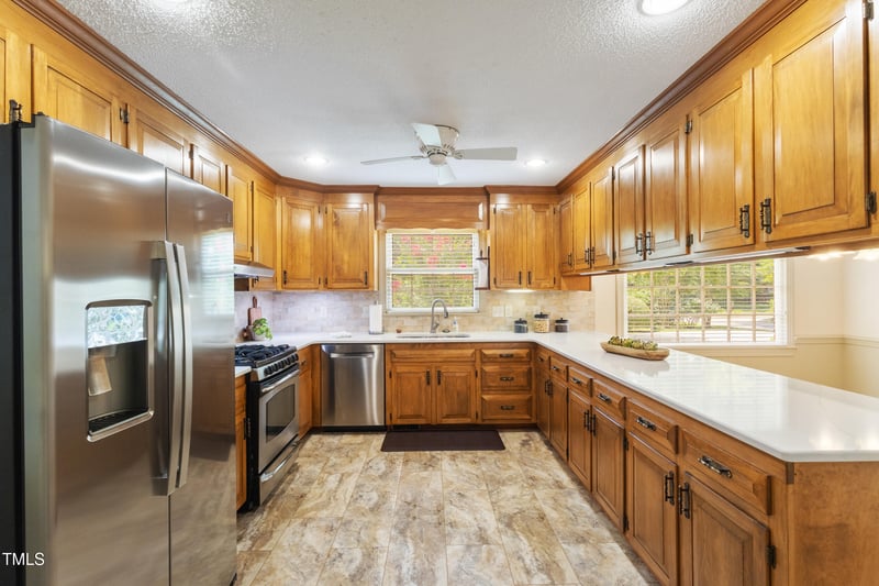 4009 Pepperton Dr, Raleigh, NC 27606