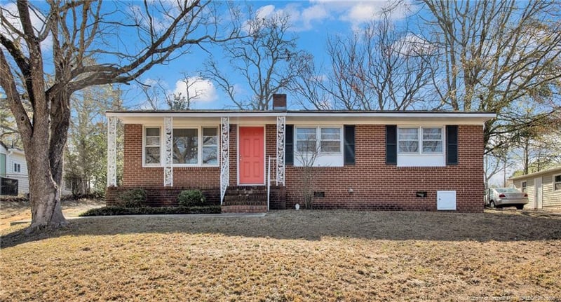 4009 Village Dr, Fayetteville, NC 28304