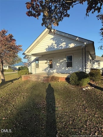 401 17th St, Erwin, NC 28339