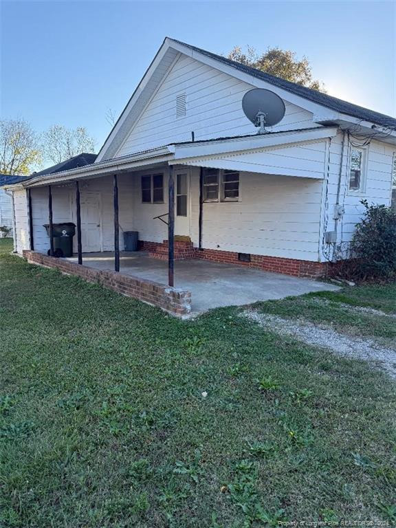 401 17th St, Erwin, NC 28339