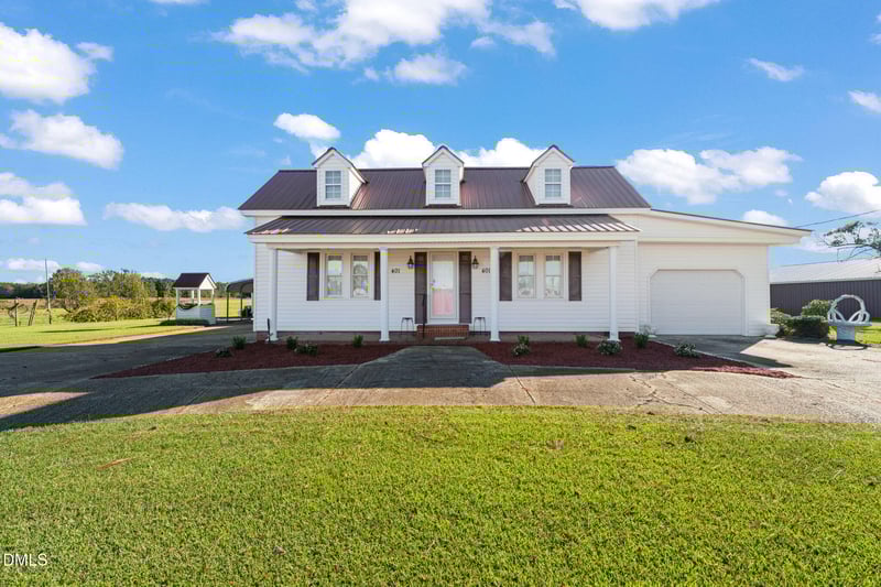 401 Allen's Crossroads Rd, Four Oaks, NC 27524