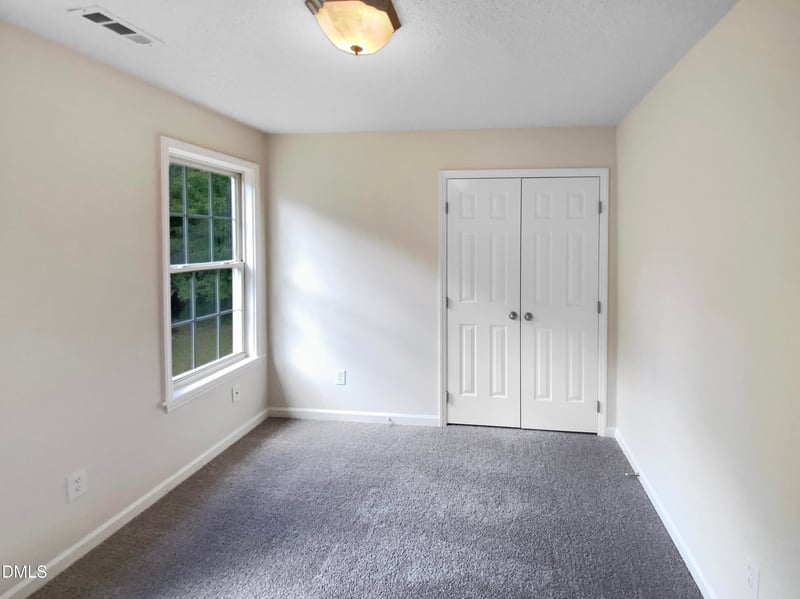 401 Blackberry Creek Dr, Willow Springs, NC 27592