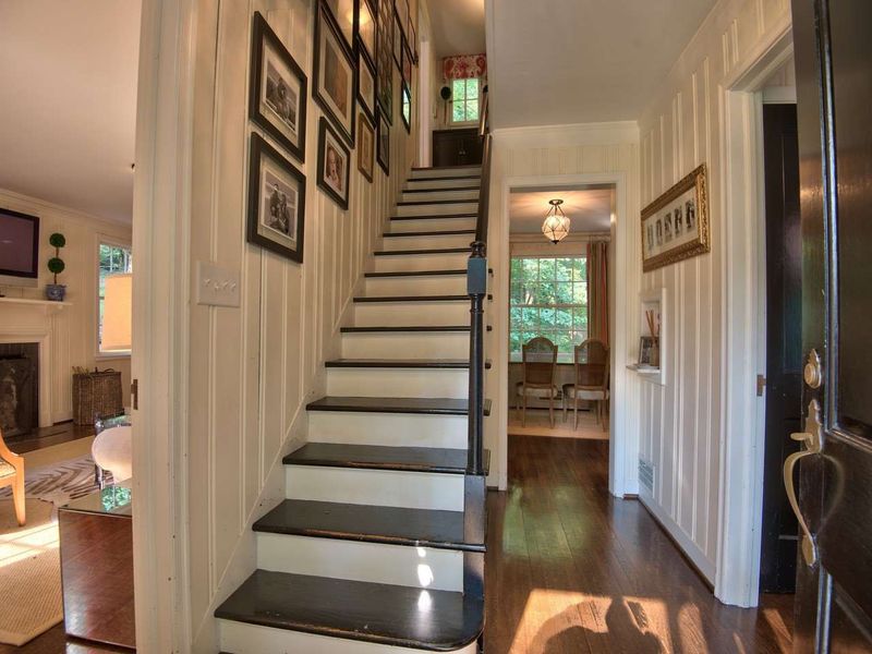 401 Bowling Creek Rd, Chapel Hill, NC 27514