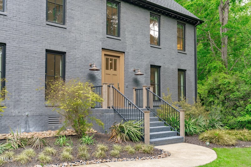 401 Brinkman Ct, Raleigh, NC 27614