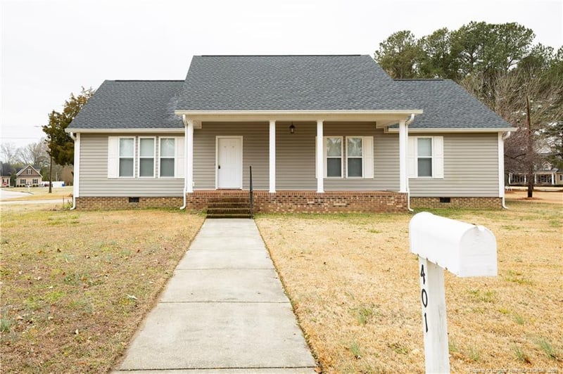 401 Brocklyn St, Benson, NC 27504