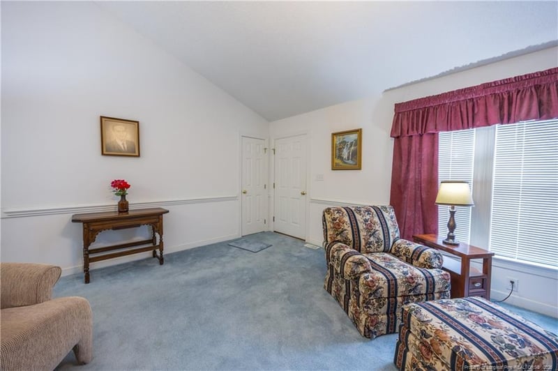 401 Brocklyn St, Benson, NC 27504