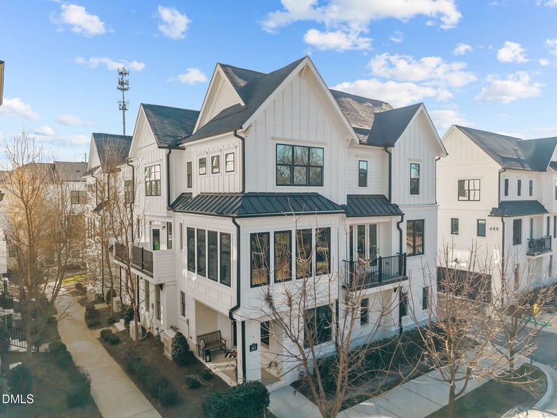 401 Bryan Pointe Dr #103, Raleigh, NC 27608