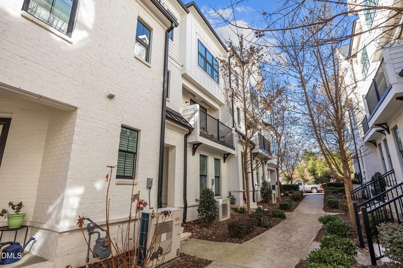 401 Bryan Pointe Dr #103, Raleigh, NC 27608