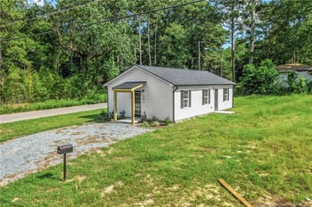 401 Cedric St, Fayetteville, NC 28303