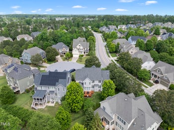 401 Clingstone Ct, Cary, NC 27519