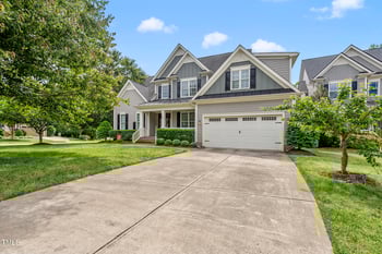 401 Clingstone Ct, Cary, NC 27519