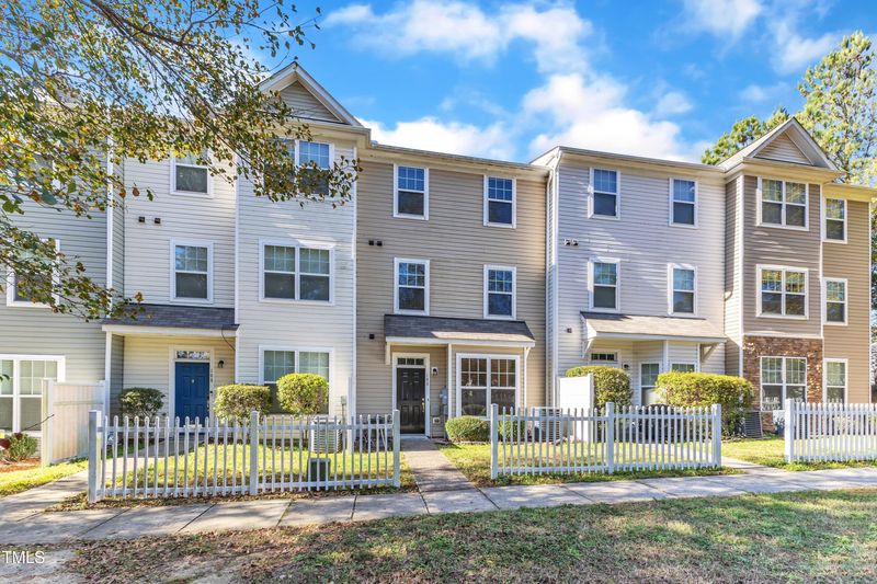 401 Coalinga Ln #109, Raleigh, NC 27610
