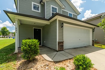 401 Collington Dr, Mebane, NC 27302