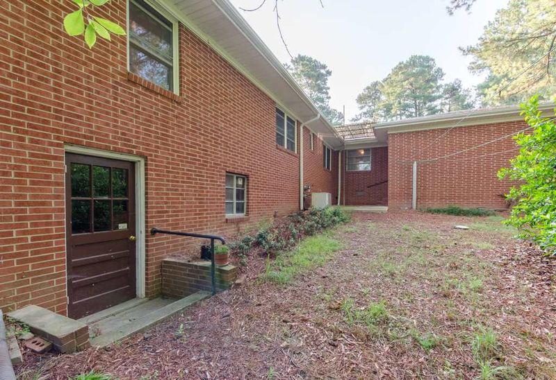 401 W Cornwallis Rd, Durham, NC 27707
