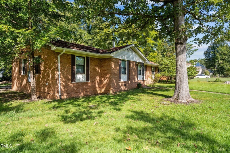 401 Crestview Dr, Durham, NC 27712