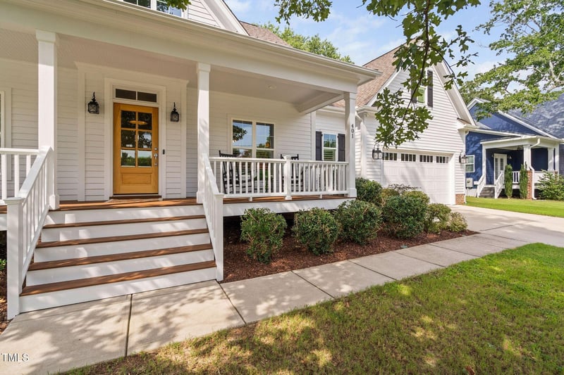 401 Culvert St, Apex, NC 27502