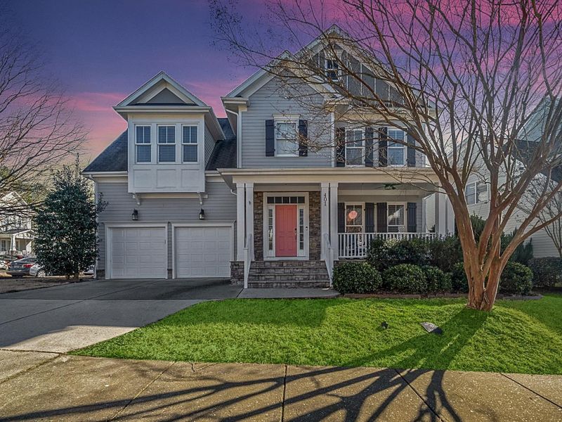 401 Edgepine Dr, Holly Springs, NC 27540