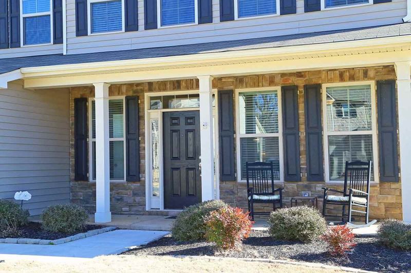 401 Fairway Dr, Mebane, NC 27302