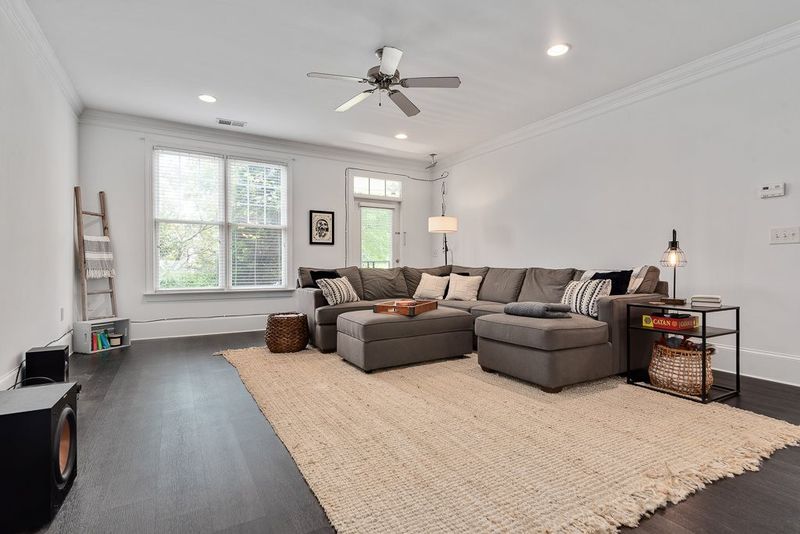 401 Finsbury St #102, Durham, NC 27703