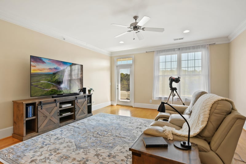401 Finsbury St #301, Durham, NC 27713