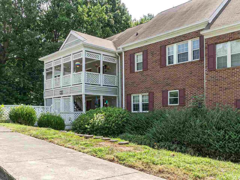 401 Gooseneck Dr #A5, Cary, NC 27513