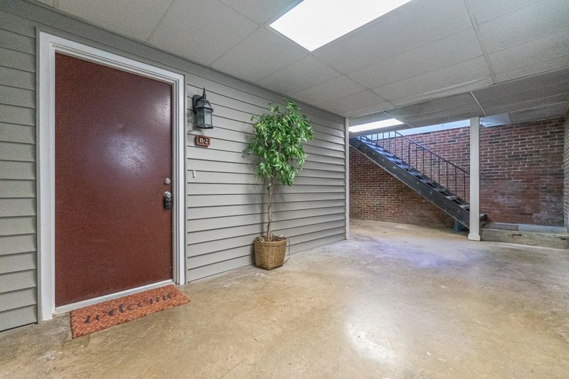 401 Gooseneck Dr #B2, Cary, NC 27513