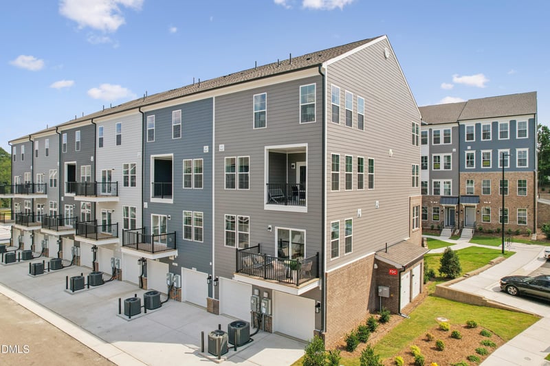 401 Grove Overlook Ln #200, Wake Forest, NC 27587