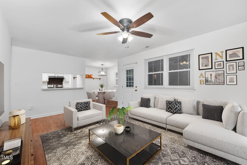 401 Huntington Park Dr, Morrisville, NC 27560