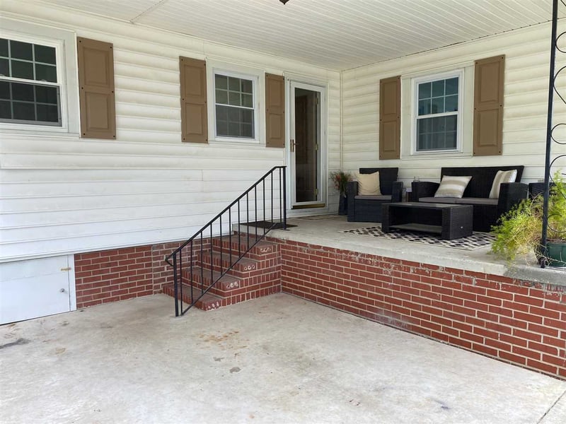 401 E J St, Erwin, NC 28334