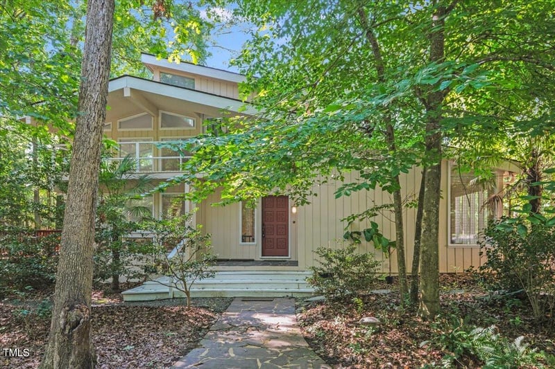 401 Lakeshore Ln, Chapel Hill, NC 27514
