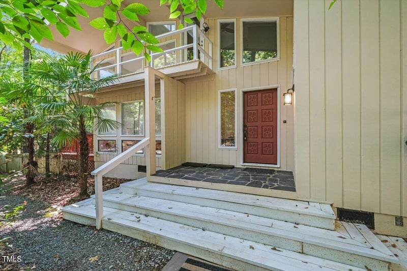 401 Lakeshore Ln, Chapel Hill, NC 27514