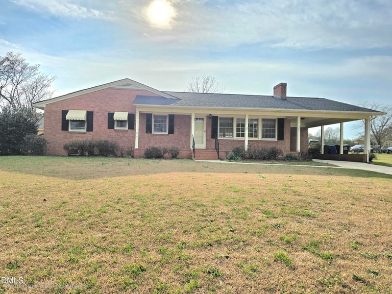 401 Lincoln St, Benson, NC 27504