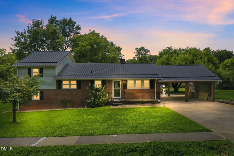 401 N Ninth St, Mebane, NC 27302