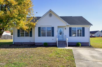 401 Oak Dare Ln, Wendell, NC 27591