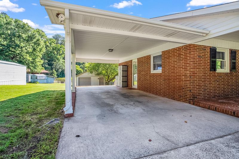 401 Olive Branch Rd, Durham, NC 27703