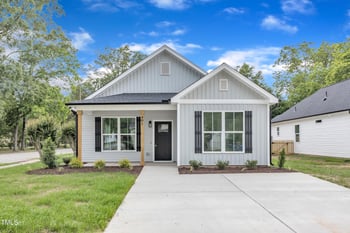 401 Raiford St, Selma, NC 27576