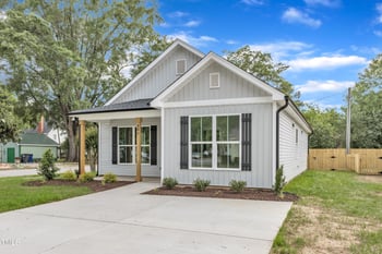 401 Raiford St, Selma, NC 27576