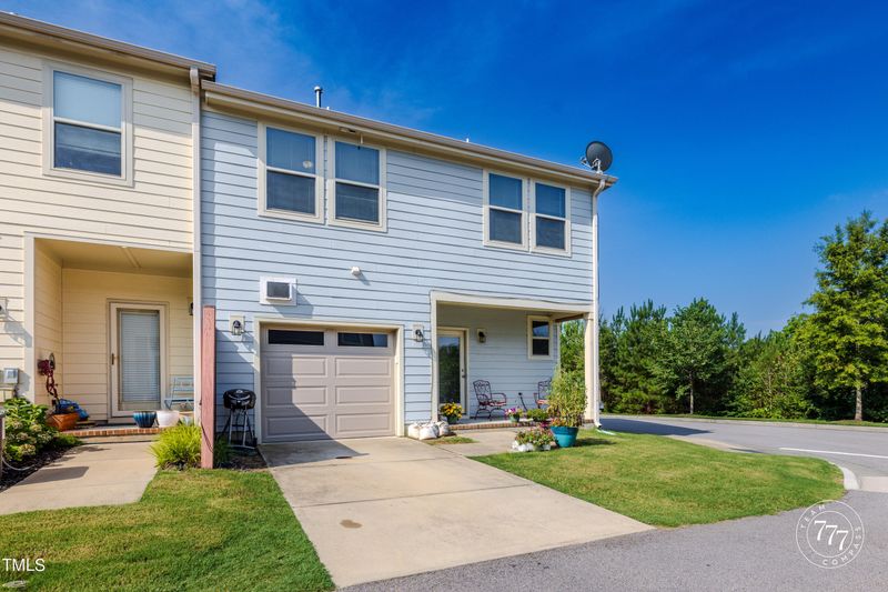 401 Retreat Ln, Wake Forest, NC 27587