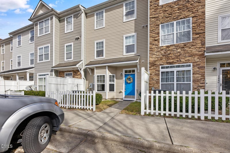 401 Scripps Ln #104, Raleigh, NC 27610
