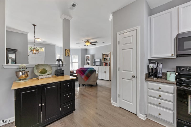 401 Scripps Ln #104, Raleigh, NC 27610