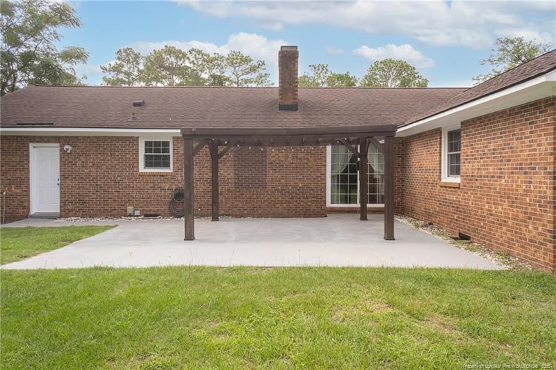 401 Southwick Dr, Fayetteville, NC 28303