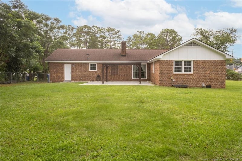 401 Southwick Dr, Fayetteville, NC 28303