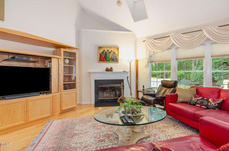 401 Stinhurst Dr, Durham, NC 27713