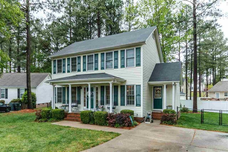 401 Suncrest Ct, Wendell, NC 27591
