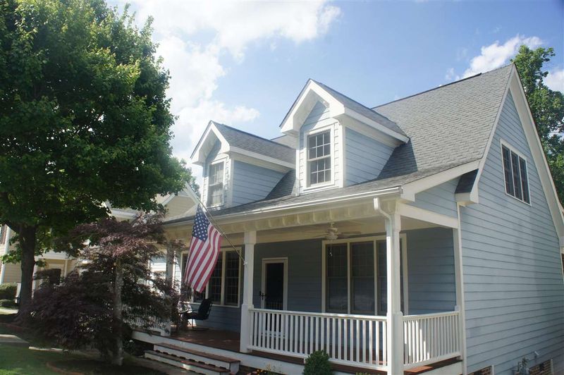401 Village Loop Dr, Apex, NC 27502