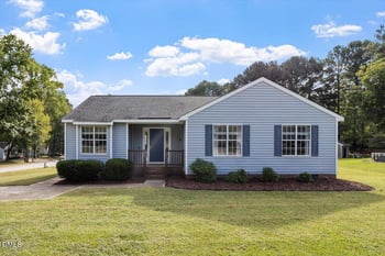 401 Vista Springs Cir, Holly Springs, NC 27540
